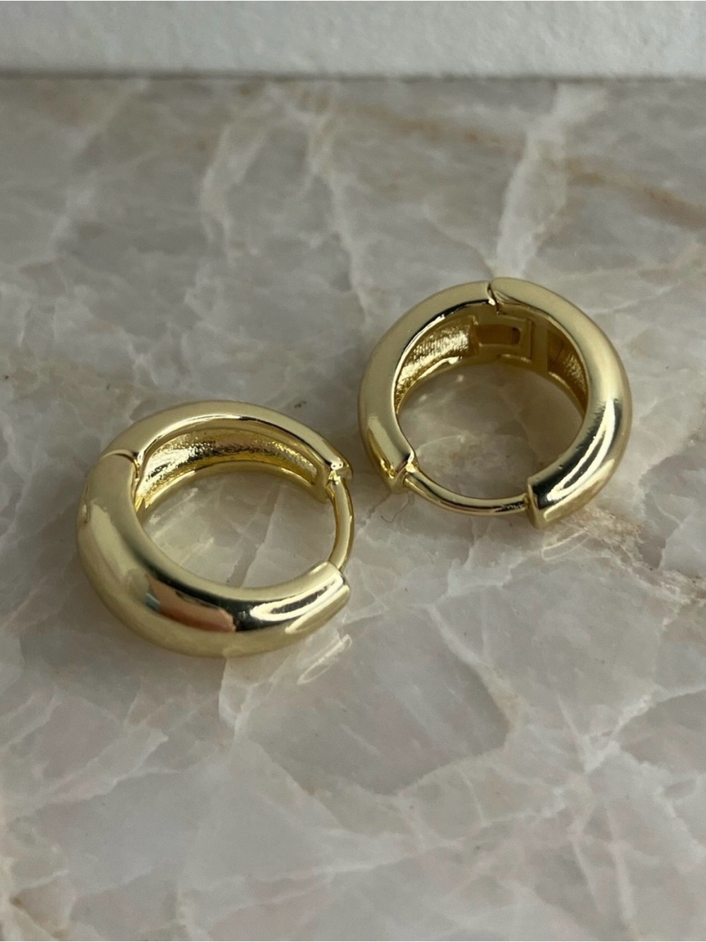 14k Gold Chunky Huggie Hoop Earrings - Picture 3 of 10